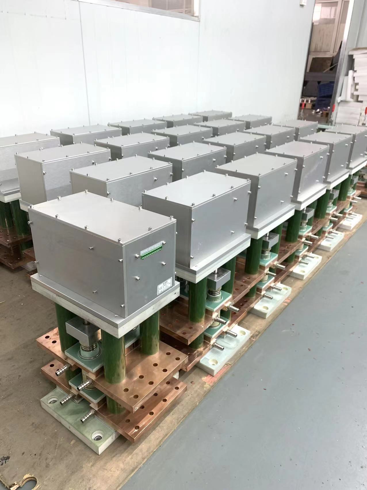 電動直流隔離開關現場實拍