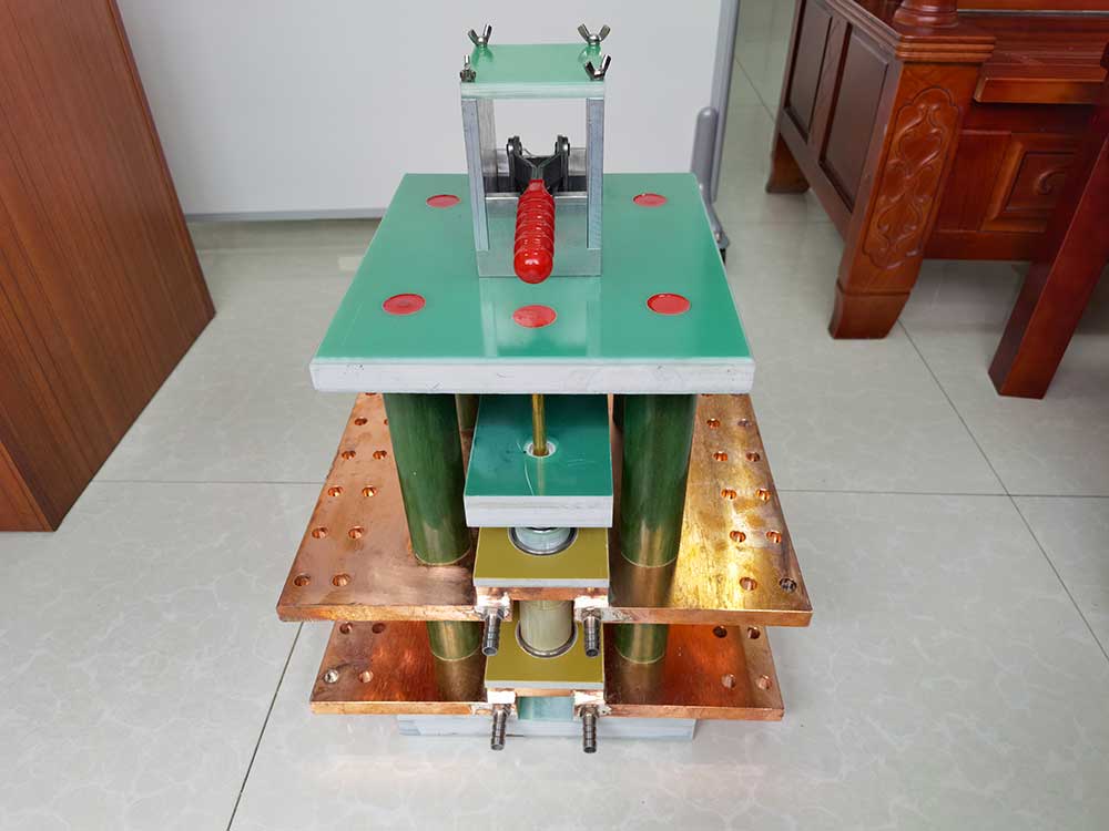 15000A中頻爐直流隔離開關(guān)功能介紹